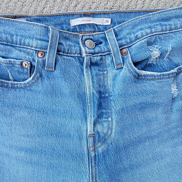 Levi's Wedgie Jean Blue Distressed Size 26 - Picture 4 of 11